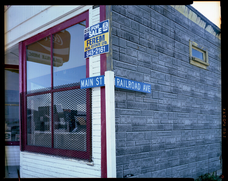 Main Street and Railroad Avenue, Leslieville, Alberta  1983